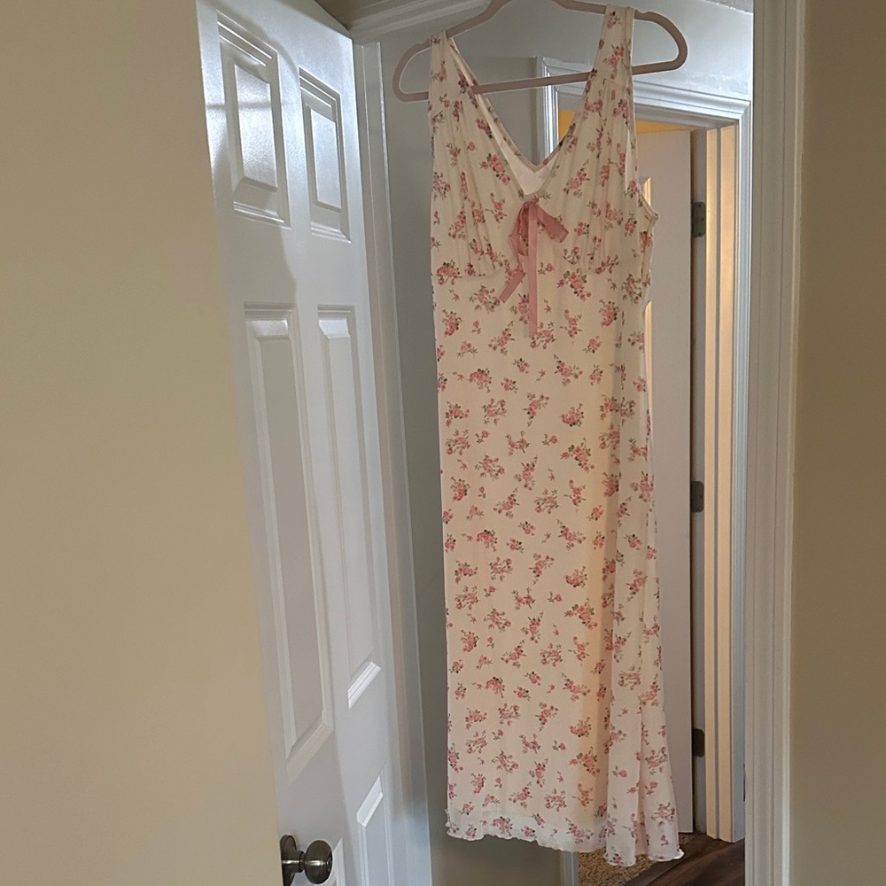 Floral Pink and White Sleeveless Dress